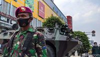 Panser Anoa Berjaga di Glodok