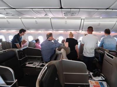 Foto Suasana Penerbangan ke Antah-berantah dari Qantas