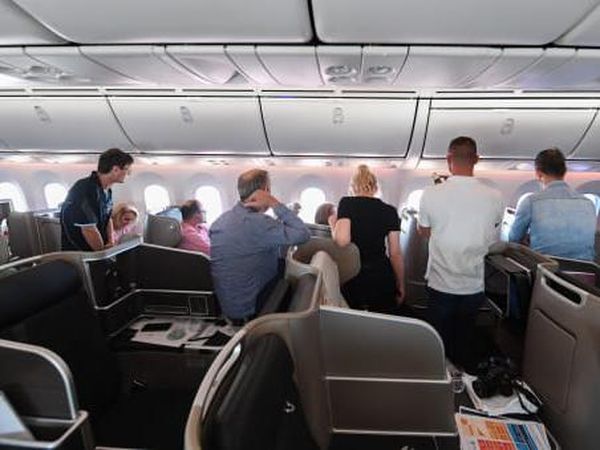 Foto Suasana Penerbangan ke Antah-berantah dari Qantas