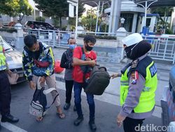 Ada Penyekatan di Stasiun-Terminal Surabaya Cegah Massa Demo ke Jakarta