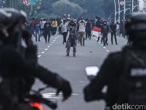 Suzuki Tak Mau Jual DR 200 yang Dipakai Brimob?