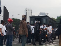 Polisi Amankan Belasan Remaja di Tugu Tani Diduga Ikut Merusuh Saat Demo