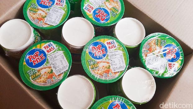 Sensasi Makan Pop Mie Pake Nasi