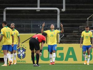 Lebih Nyaman di Liverpool atau Brasil, Firmino?