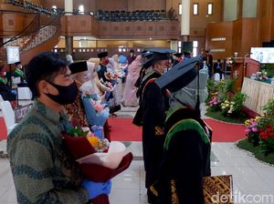 Video Kasus Corona Nasional Naik 5,9% dalam Sepekan Terakhir