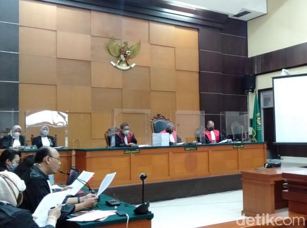 Dibantu Brigjen Prasetijo, Djoko Tjandra Bisa Dapat Surat Bebas COVID-19 Dibantu Brigjen Prasetijo, Djoko Tjandra Bisa Dapat Surat Bebas COVID-19