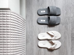 5 Sandal Slipper dari Brand Lokal yang Stylish & Nyaman Dipakai dalam Rumah