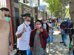 Bertemu Warga Buddhis, Armuji Jamin Tak Ada Diskriminasi di Surabaya