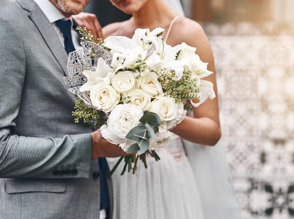 Pelit! Pengantin Ini Paksa Tamu Undangan untuk Bayar Makanan Sendiri Pelit! Pengantin Ini Paksa Tamu Undangan untuk Bayar Makanan Sendiri