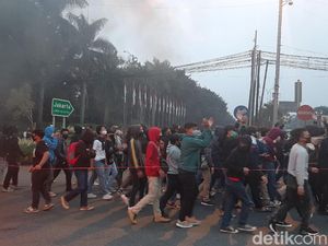 Aksi Mahasiswa Tolak Omnibus Law di Bogor Bubar, Arus Lalin Kembali Lancar