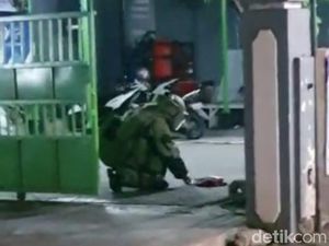 Polisi Belum Temukan Pemilik Tas di Surabaya yang Dievakuasi  Gegana