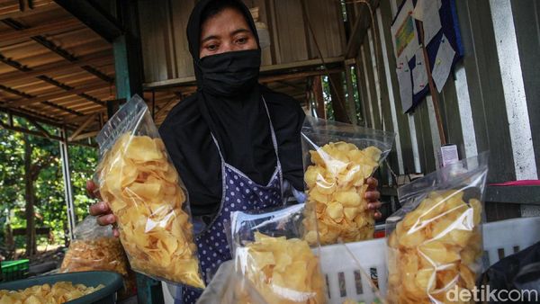 Gurihnya Bisnis Camilan Selama Pandemi