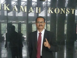 Bupati Mimika Tersangka Sebar Video Mesum, Pengacara: Dia Tak Sengaja