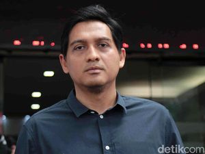 Jabar Hari Ini: Suara Hati Lucky Hakim yang Ingin Mundur Jabar Hari Ini: Suara Hati Lucky Hakim yang Ingin Mundur