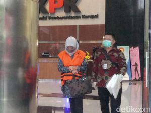 KPK Kembali Tahan 1 Eks Anggota DPRD Sumut Tersangka Suap Gatot Pujo KPK Kembali Tahan 1 Eks Anggota DPRD Sumut Tersangka Suap Gatot Pujo