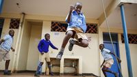 Potret Antusias Siswa Kenya Kembali ke Sekolah