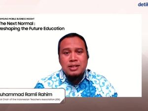 Cerita Ketum IGI Ajari Guru Adaptasi Sistem Online