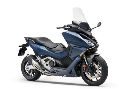 Terpukau Lagi Honda Forza 750, Peraih Penghargaan Desain Motor Terbaik