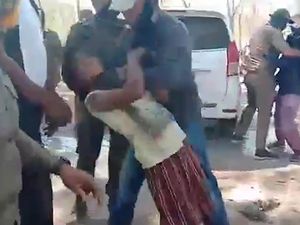 Wanita Dibanting Satpol PP di NTT, Polisi Jelaskan Penyebabnya Wanita Dibanting Satpol PP di NTT, Polisi Jelaskan Penyebabnya