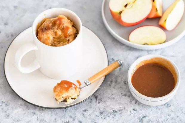 Ini merupakan kue satu porsi, cocok untuk kamu yang menginginkan dessert yang cepat dibuat untuk diri sendiri.