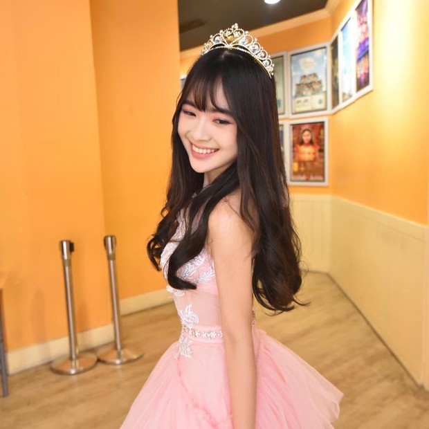 cindy yuvia center/sumber:instagram.com/cindyyuvia/ cindy yuvia center