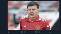 Meme ini menyindir Maguire yang dianalogikan tambun. MU, Setan Merah, juga terbawa kena ledek soal kartu merah Maguire di timnas Inggris. (Foto: internet/Twitter)