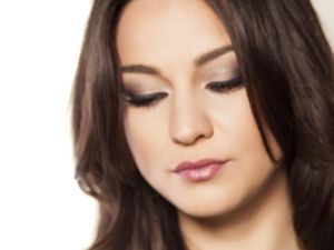 Cara Membersihkan Kacamata untuk Cegah Corona, Bisakah Pakai Hand Sanitizer?