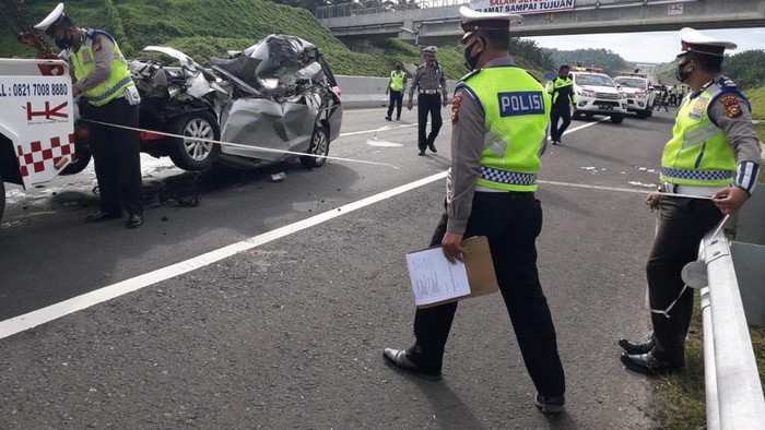 Kecelakaan di Tol Pekanbaru-Dumai (dok. Istimewa)