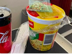 Bayar Rp 26 Juta untuk Tiket Kelas Bisnis, Makannya Mie Instan Cup!