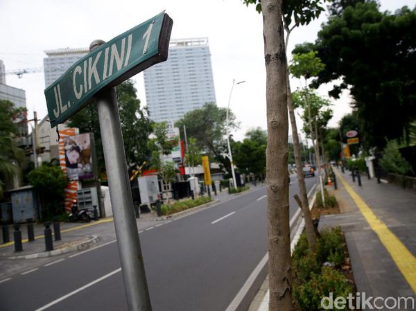 Melihat Kondisi Terkini Trotoar di Cikini