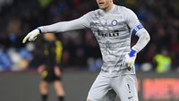 Samir Handanovic, penjaga gawang utama Inter Milan ini sudah berusia 36 tahun! (Getty Images/Emilio Andreoli)