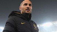 Di posisi bek sayap ada Danilo DAmbrosio. Dia juga sudah berusia 32 tahun (Getty Images/Emilio Andreoli)