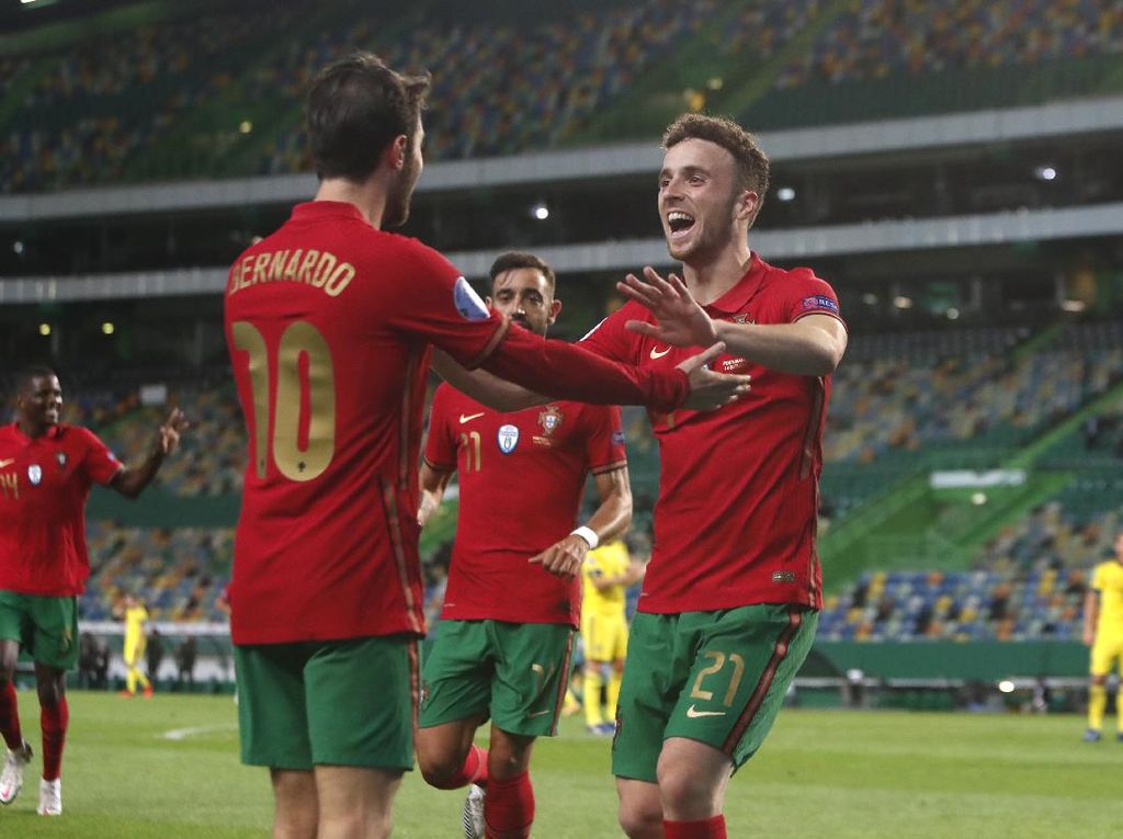 Ronaldo Absen, Portugal Tekuk Swedia 3-0 Ronaldo Absen, Portugal Tekuk Swedia 3-0