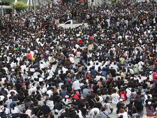 Potret Lautan Manusia di Tengah Aksi Unjuk Rasa Thailand
