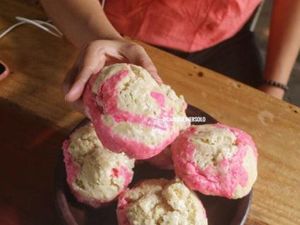 Tentang Kue Moho, Sajian Pelengkap Imlek Khas Solo Tentang Kue Moho, Sajian Pelengkap Imlek Khas Solo
