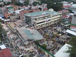 Meksiko Diguncang Gempa M 7,6, Warga Berhamburan!