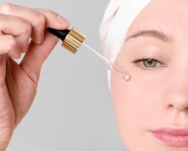 Bagi Ayu, serum adalah produk yang sangat esensial dalam rangkaian perawatan wajahnya