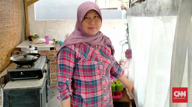 Kurniawati (45), pedagang nasi di kawasan Gasibu mengaku setuju dengan usulan Kongres Sunda.