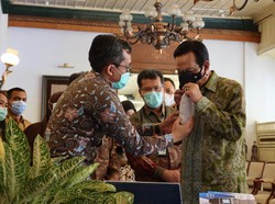 Sultan Jajal Alat Tes COVID-19 GeNose Buatan UGM, Akurasi Diklaim 97 Persen