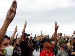 Thailand Umumkan Dekrit Darurat, Kerumunan Dilarang dan Media Dibatasi