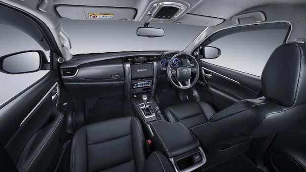 Toyota Fortuner facelift 2020.
