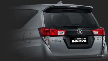 Beda Rp 1,4 Juta, Mending Innova Reborn Diesel atau Innova Zenix Bensin?