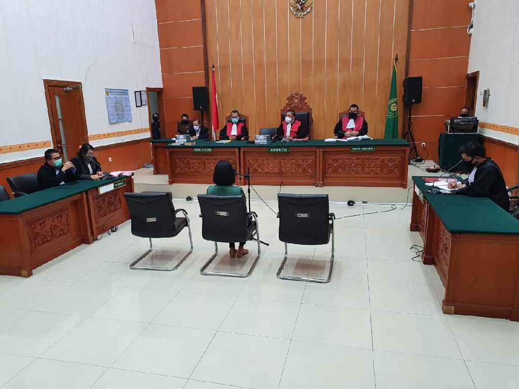 Punya Bayi Jadi Pertimbangan Jaksa Beri Tuntutan Ringan ke Vanessa Angel Punya Bayi Jadi Pertimbangan Jaksa Beri Tuntutan Ringan ke Vanessa Angel