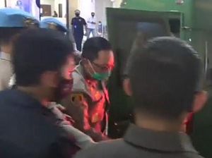 Irjen Napoleon-Brigjen Prasetijo Berseragam Dinas Lagi Setiba di Bareskrim