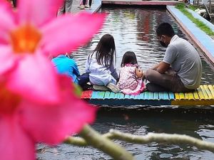 Dulu Penuh Sampah, Sungai di Kampung Ini Disulap Jadi Habitat Ikan Berair Jernih