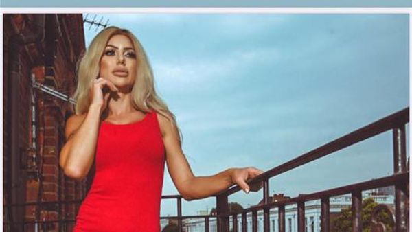 Foto: Ibu-ibu Anak 4 yang Masih Laris Jadi Model Playboy