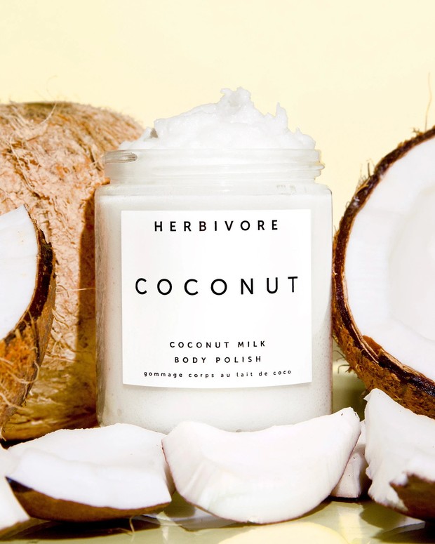 Herbivore Coconut Body Polish/herbivorebotanicals.com Herbivore meluncurkan produk body scrub alami yang akan melembapkan, melembutkan, menghaluskan dan memperbarui kulit.