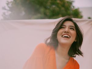 Video: 3 Musisi Favorit Ify Alyssa Video: 3 Musisi Favorit Ify Alyssa
