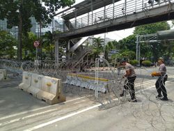 Jelang Aksi Demo Mahasiswa, Jalan Medan Merdeka Barat Jakpus Ditutup