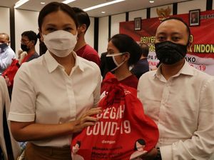 Kemensos Salurkan Sembako untuk Karyawan Hotel Terdampak COVID-19